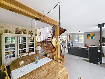 Maison - 124 m² - 7 pièces