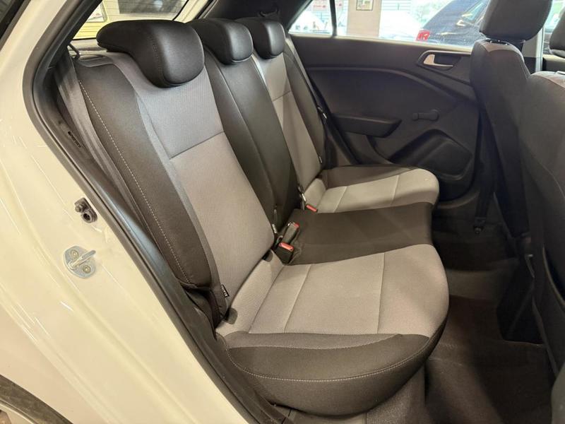 Hyundai i20 II 1.2i - 75 Berline Edition #Clim Phase 1 / Garantie 12 Mois