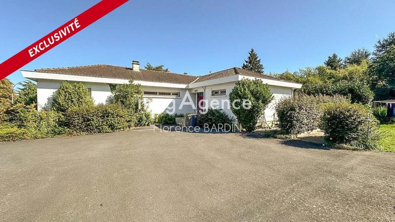 Pavillon - 220 m² - 10 pièces