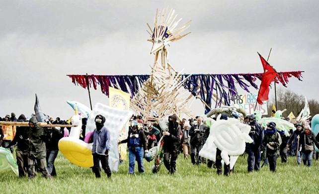 Cinéco : Soulèvements