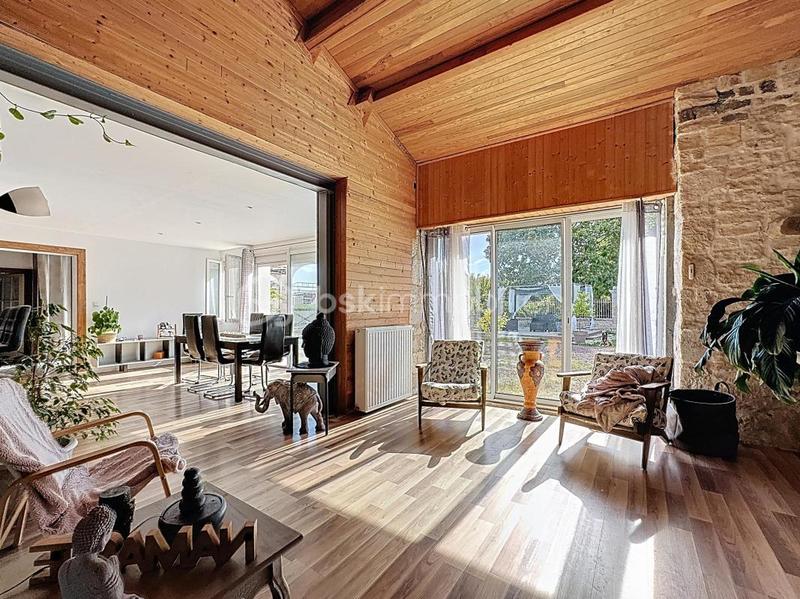 Maison - 288 m² - 7 pièces