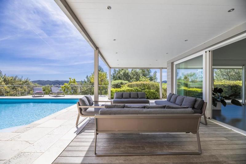 Propriété - 466 m² - 11 pièces