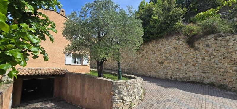 Villa - 121 m² - 5 pièces