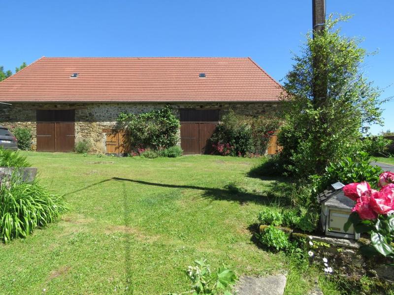 Maison - 250 m² - 6 pièces