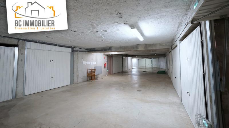 Parking / Garage - 14 m²
