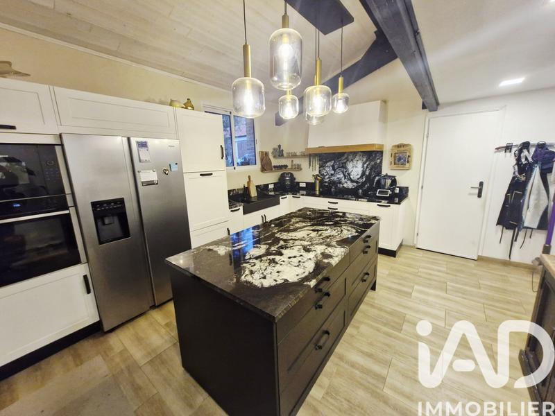 Maison - 197 m² - 6 pièces