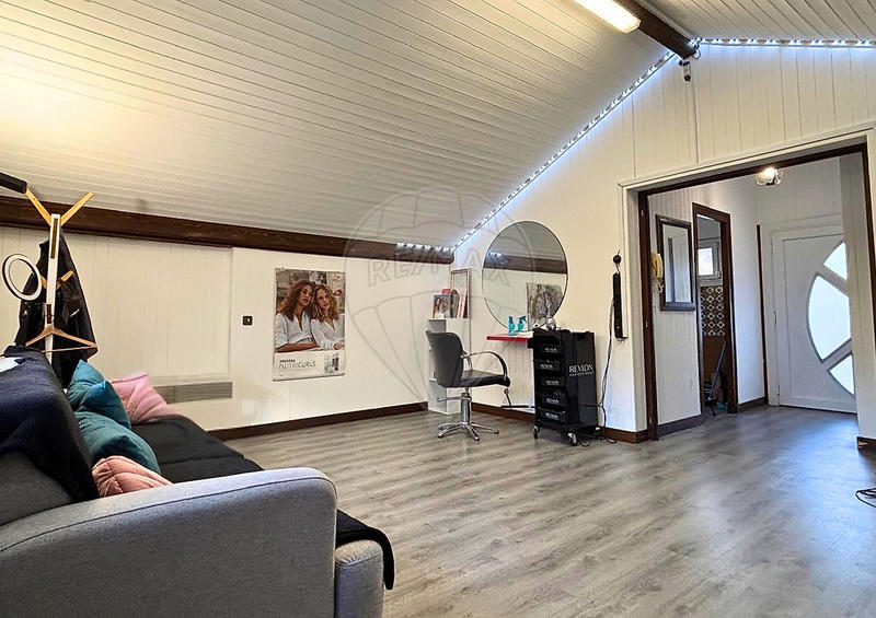 Maison - 102 m² - 4 pièces