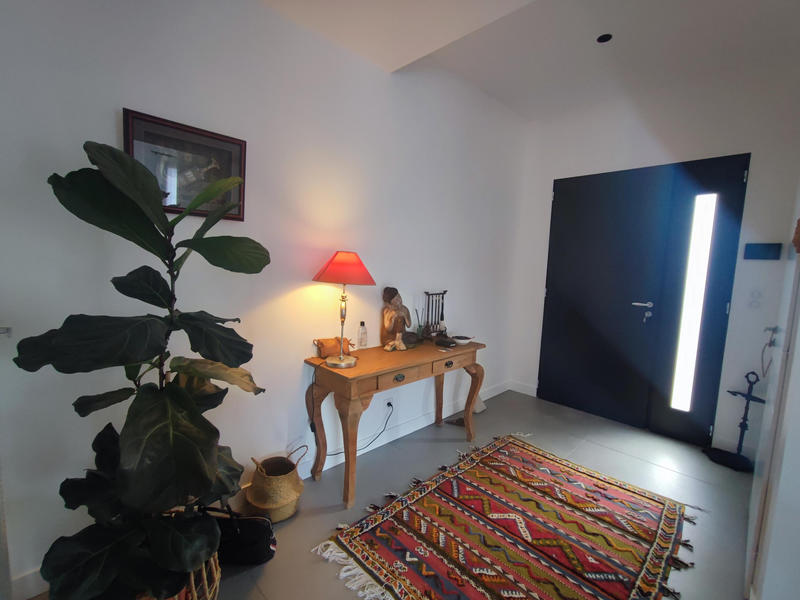 Villa - 182 m² - 6 pièces