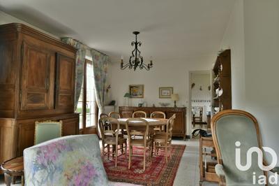 Maison - 198 m² - 10 pièces