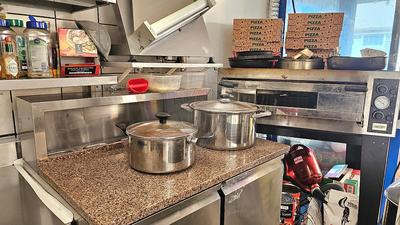 Magasins - 75 m² - 1 pièce