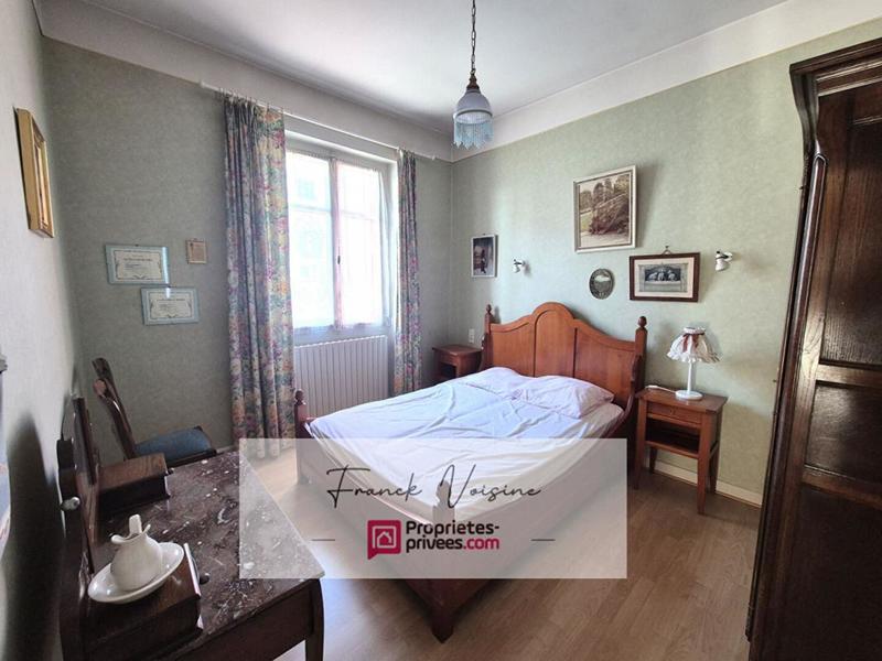 Maison - 321 m² - 8 pièces