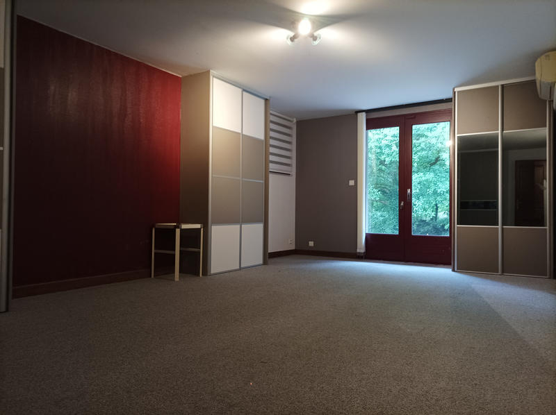 Maison - 264 m² - 9 pièces