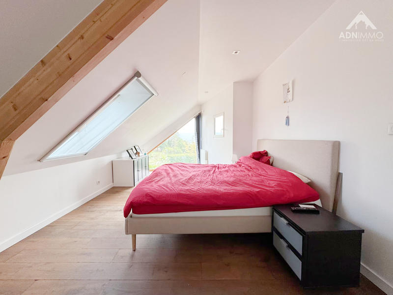 Maison - 230 m² - 5 pièces