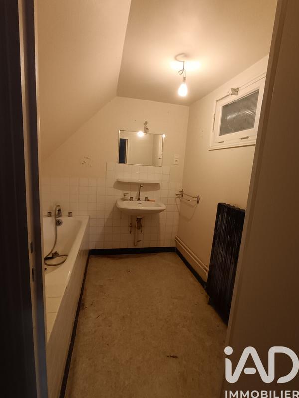 Maison - 383 m² - 12 pièces