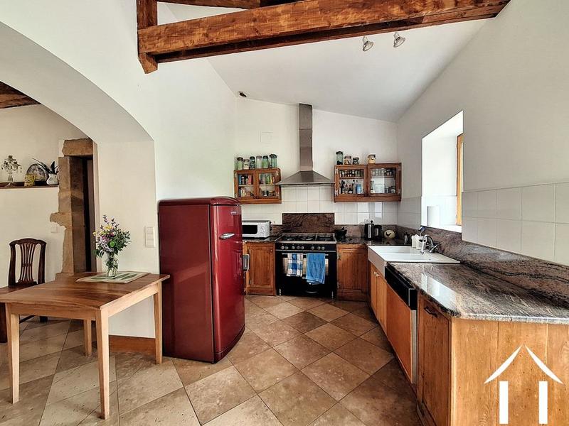 Maison - 250 m² - 8 pièces