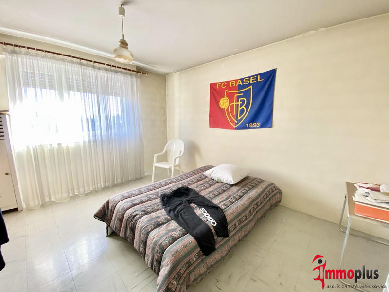 Appartement - 120 m² - 5 pièces