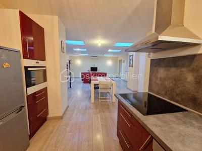 Appartement - 83 m² - 3 pièces