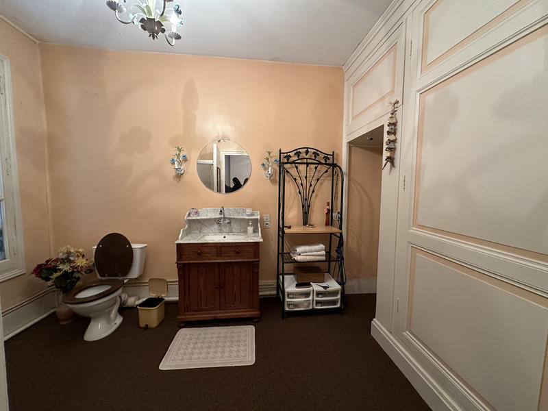 Maison - 247 m² - 9 pièces