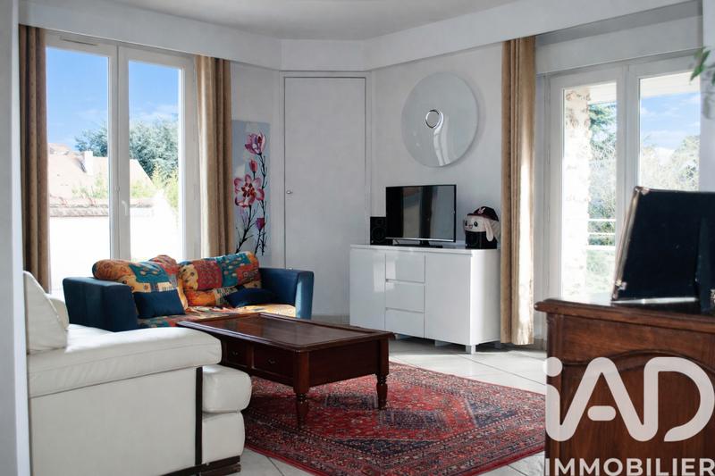 Maison - 298 m² - 14 pièces