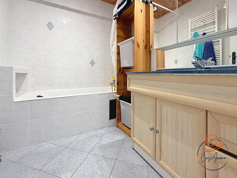 Appartement - 90 m² - 4 pièces