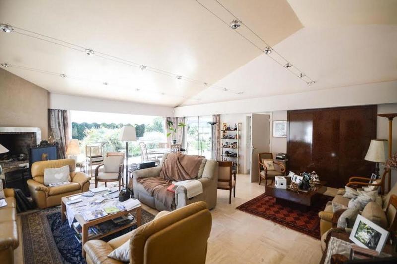 Maison - 227 m² - 6 pièces