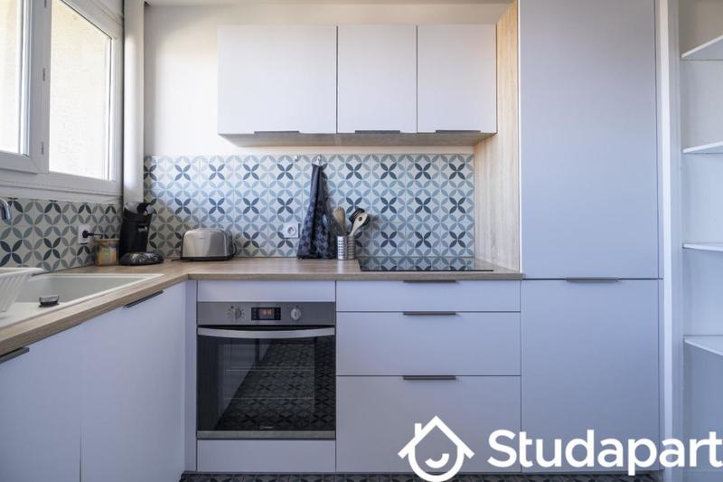 Chambre - 13 m² - 1 pièce