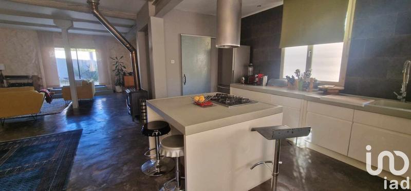 Maison - 210 m² - 5 pièces