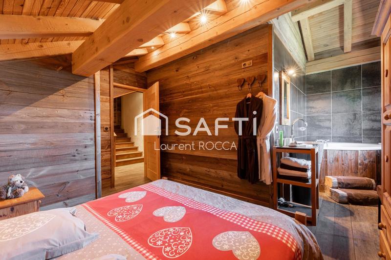 Châlet - 328 m² - 13 pièces