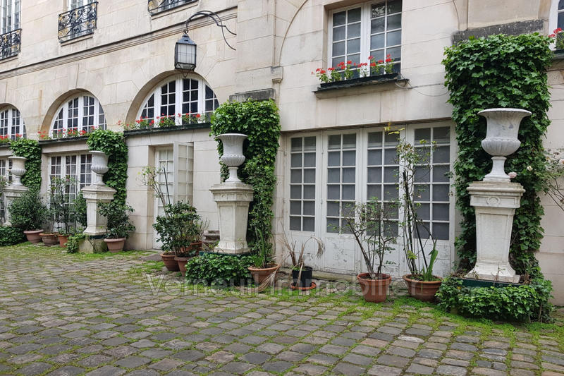 Bureau - 272 m² - 2 pièces