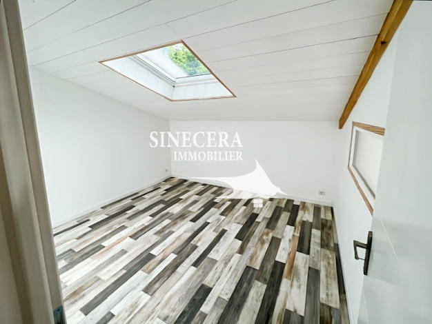 Maison - 170 m² - 8 pièces