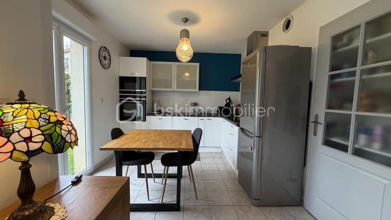 Maison - 98 m² - 4 pièces