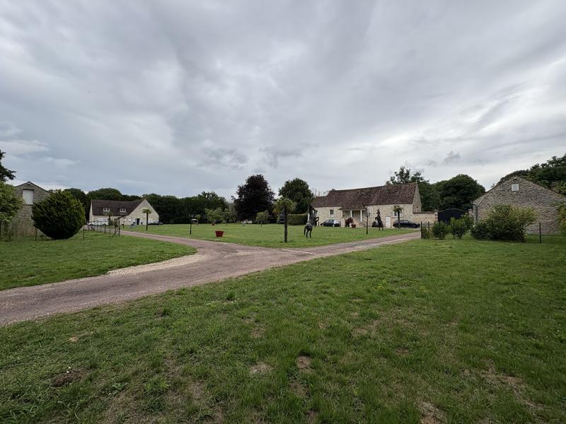 Maison - 500 m² - 9 pièces