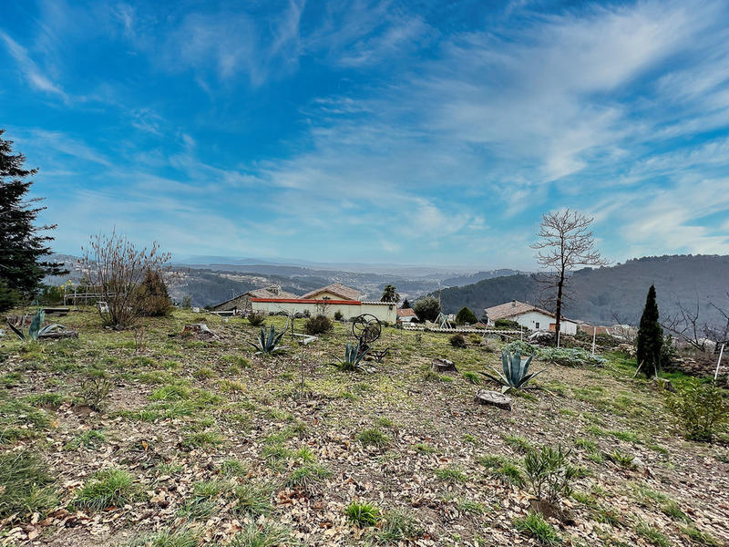 Maison - 200 m² - 6 pièces