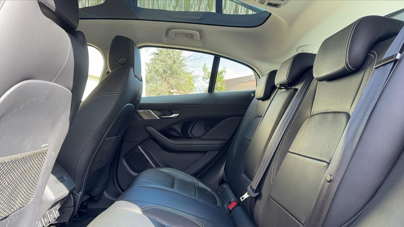 Jaguar I-Pace Ev400 90 kWh Awd se - Garantie constructeur Entretien