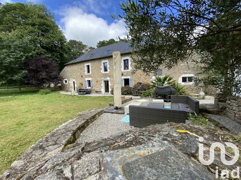 Maison - 226 m² - 6 pièces