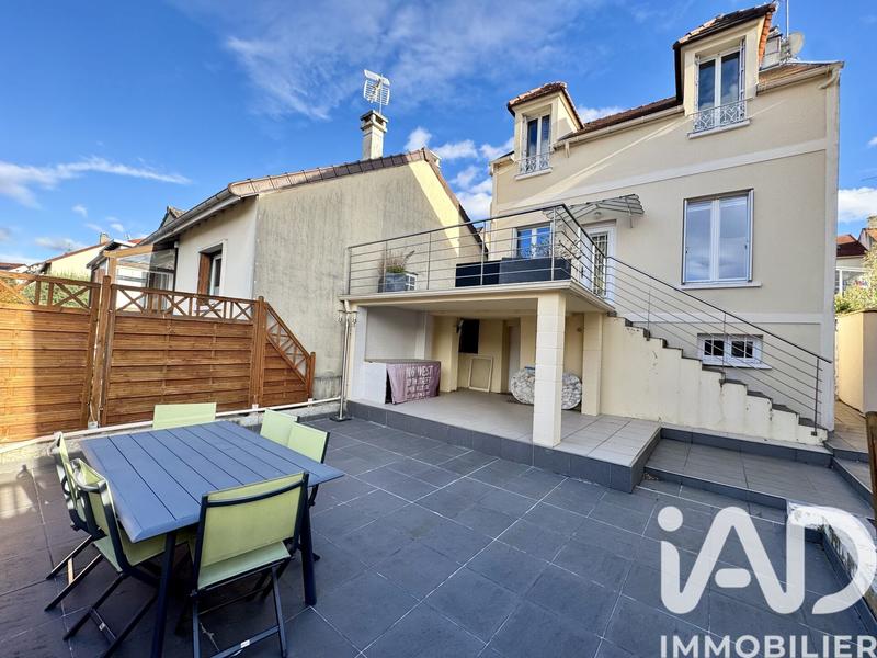 Maison - 91 m² - 4 pièces