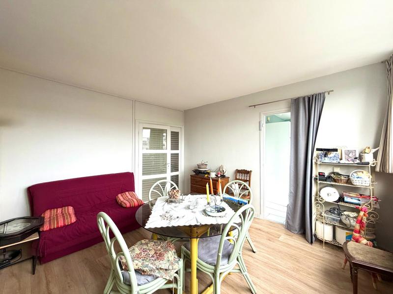 Appartement - 99 m² - 4 pièces