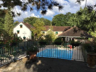 Fonds de commerce - Hôtellerie / Restauration - 1 200 m²