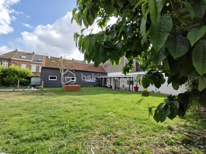 Maison - 143 m² - 5 pièces