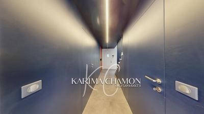 Pavillon - 240 m² - 6 pièces