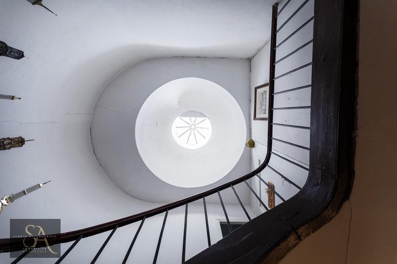 Maison - 460 m² - 13 pièces