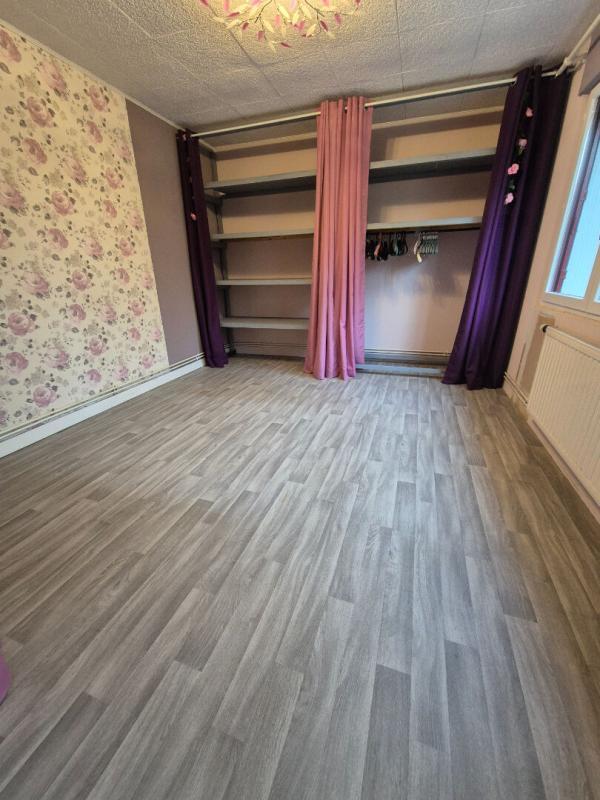 Maison - 102 m² - 4 pièces