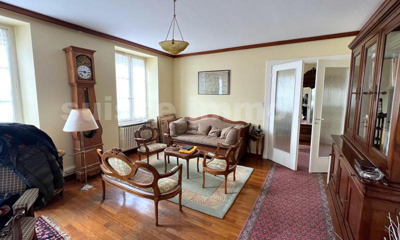 Maison - 315 m² - 12 pièces