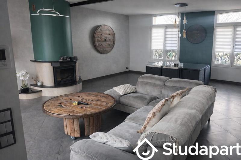 Chambre - 9 m² - 1 pièce