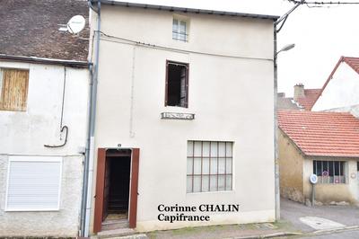 Maison - 105 m² - 7 pièces