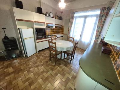 Maison - 87 m² - 6 pièces