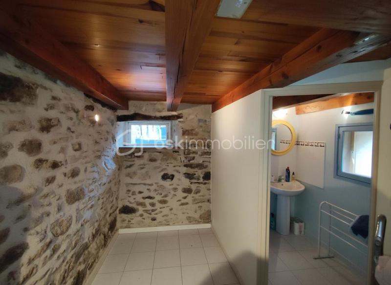 Maison en pierre - 110 m² - 5 pièces