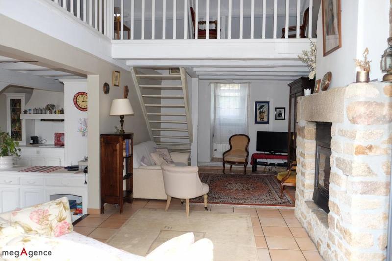 Maison en pierre - 212 m² - 7 pièces