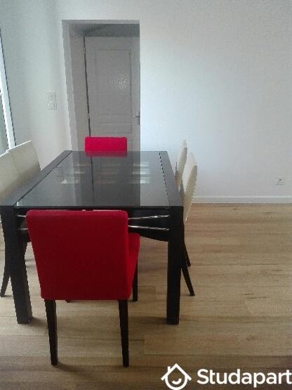 Chambre - 18 m² - 1 pièce