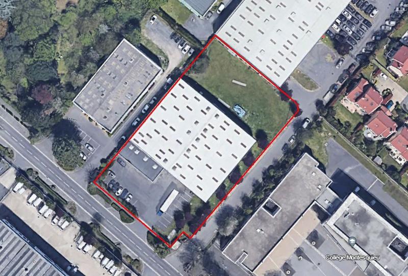 Entrepôt - 1 856 m²